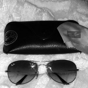 Ray-Ban aviator - excellent condition